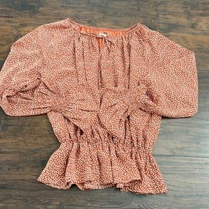 Super cute pink lily blouse